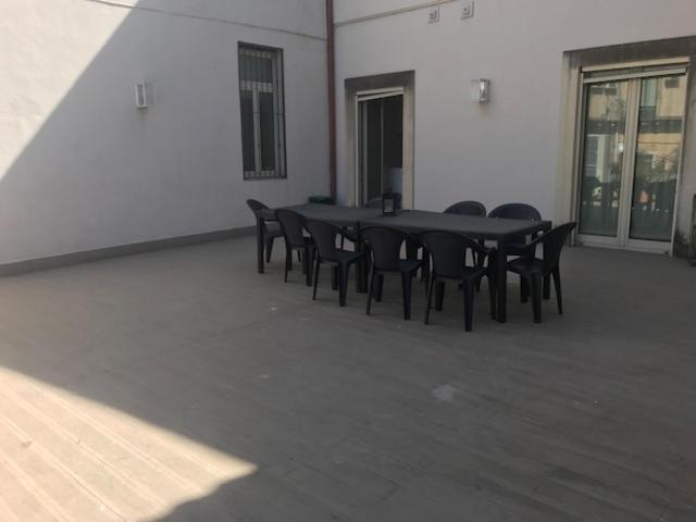 Suite Con Terrazza In Centro Storico Catania Exterior photo