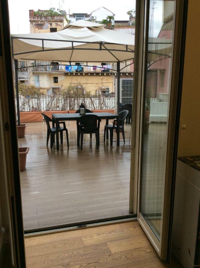 Suite Con Terrazza In Centro Storico Catania Exterior photo