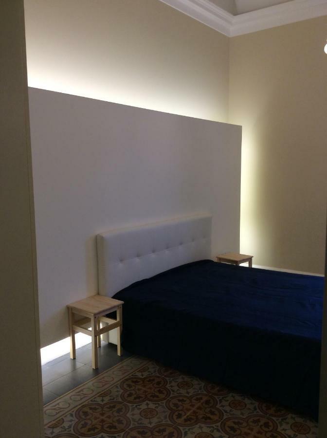 Suite Con Terrazza In Centro Storico Catania Exterior photo