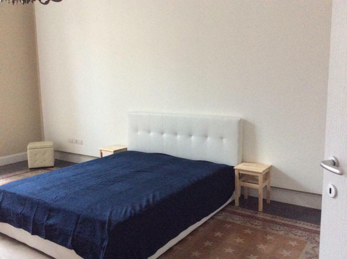 Suite Con Terrazza In Centro Storico Catania Exterior photo