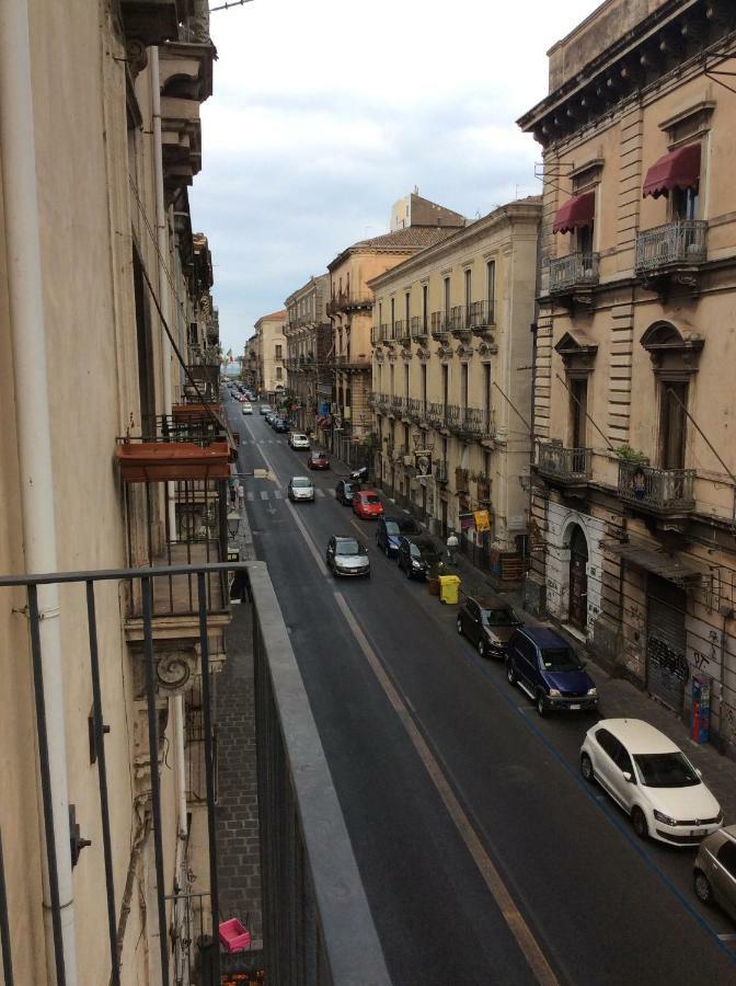 Suite Con Terrazza In Centro Storico Catania Exterior photo